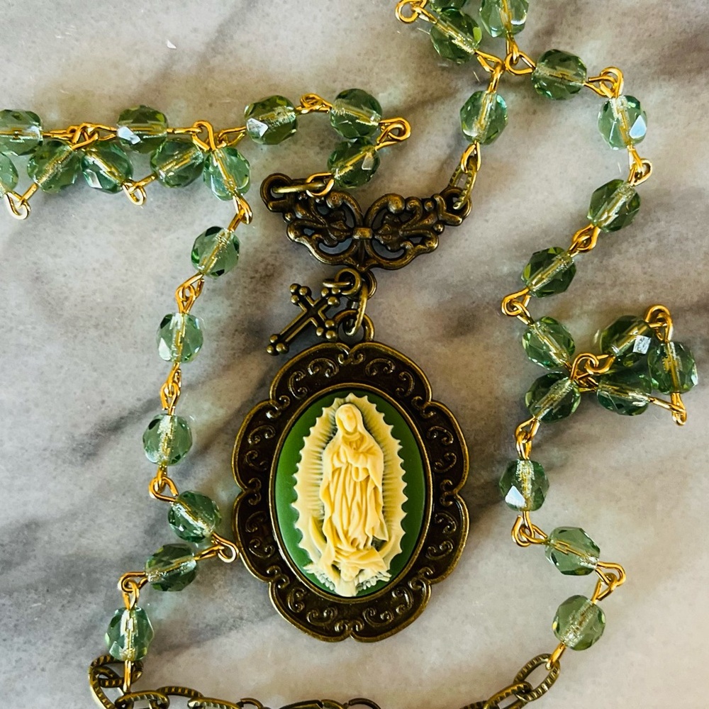 Vintage Style Guadalupe Cream on Green Cameo Necklace, Austrian Peridot Crystals - Picture 4 of 17